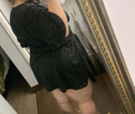 sexy thick girl - 1