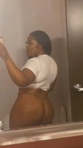 2girls in or out call - 1