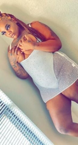 🎉 $10 SQUIRT FT SHOWS $20 OUTCALLS 🎉 - 1