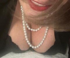 Houston escorts - New location!