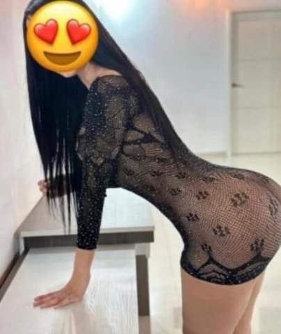 Horny Scarlet ready to get freaky daddy NEW IN TOWN bbj gfe - 1