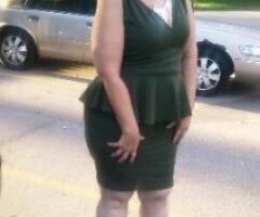 Racine escorts - Cum play👅with Me🎉this is My🥳Birthday🍹Weekend