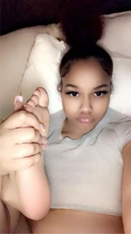 cum play wit me daddy 😍🍆💦🌸 - 1