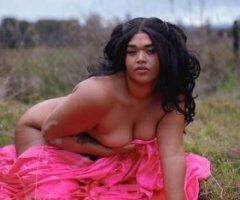Everett escorts - Curvy Caribbean Cutie || Im Back! Come say hi!