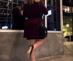 naturally curvy redhead in bay area - Image 7