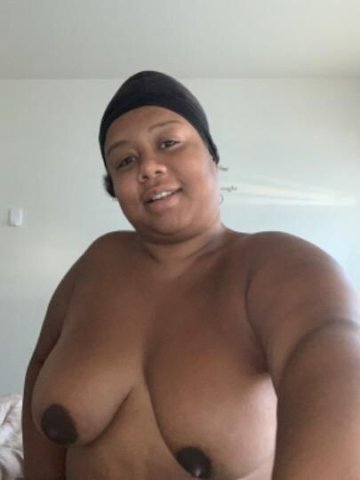 HEY IM HORNY WANNA COME GET ME - 1