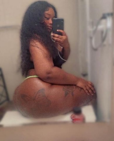 Come see thick bbw Candy 🤫💦 - 1
