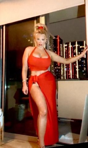 6 FT AMAZON GODDESS DDD MILFSHAKE BARBIE DOLL - 1
