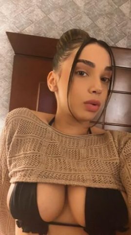 💦 WET NY EUROPEAN RICAN BADDIE IN TOWN 🍑🥂 - 1