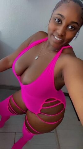 PRETTY LITTLE SLUT 🤤🍆🤤 NEVER DISAPPOINT - 1