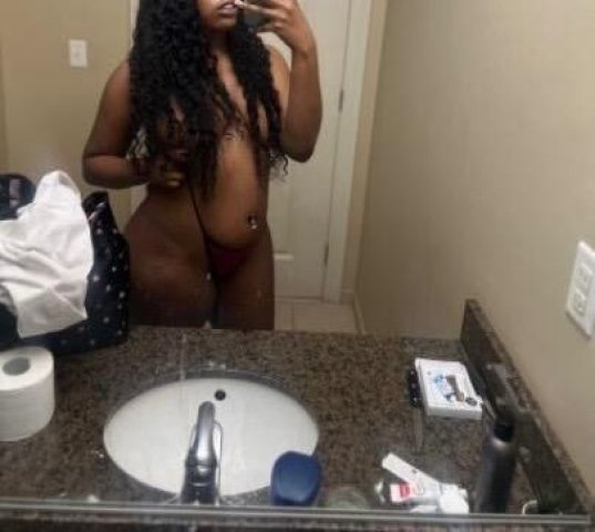 tightest wetest pussy in the midwest💦here to please u daddy - 1