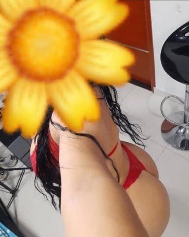 latina 🥵 - 1