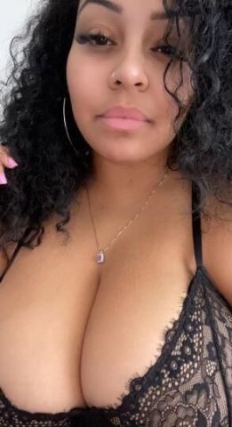 LAST DAYS IN TOWN - Your Favorite CURVY, BUSTY BBW - 1