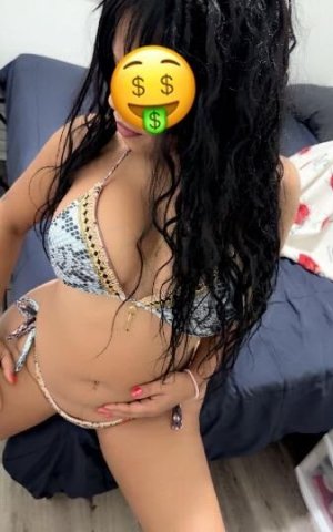aranza sexi Sex addict, you want to come eat my vagina with your tongue and your penis. - 1