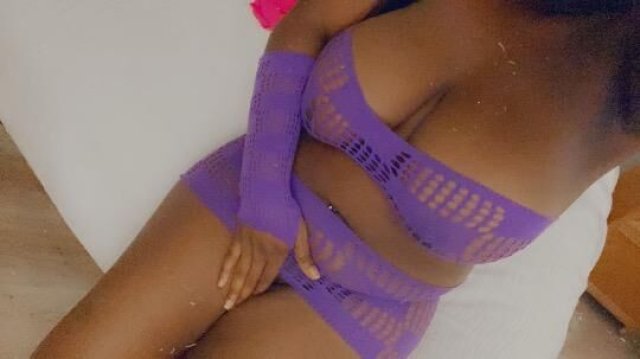 🍑🍆💦 NEW GIRL IN TOWN COME STOP BY 🔥😍 - 1