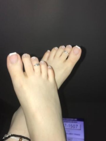 SEXY PETITE SNOW BUNNY🫦 TEXT OR CALL FOR AVAILABILITY📲 SPECIALS UNTIL TOMORROW - 1