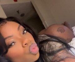FUNSIZE WET DREAM 💭💦 MOST AMAZING MOUTH & THICK PUSSY COMBO🫦 CUM SEE WHAT THE HYPE IS ABOUT 😍😜 - Image 1