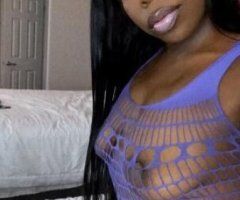 FUNSIZE WET DREAM 💭💦 MOST AMAZING MOUTH & THICK PUSSY COMBO🫦 CUM SEE WHAT THE HYPE IS ABOUT 😍😜 - Image 4