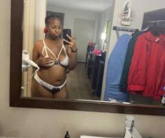 Thick Queen With a pretty face to match 🥰 - Image 5