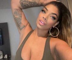 Bakersfield escorts - Let me take your breath away with my mesmerizing, perfecy and juicy lips, hips and titts.