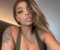 Let me take your breath away with my mesmerizing, perfecy and juicy lips, hips and titts. - Image 4