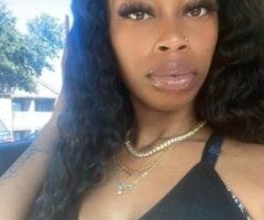Pretty, Petite & Available 🥰😻🩷 - Image 4