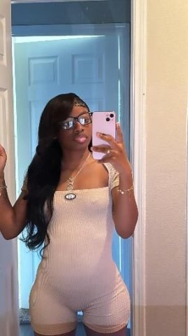 Yours Truly 🦋🩷Sexy 💋Seductive 🍒Southern Sweet 🍯Honey Babe 💦 Wet Pussy ☺ Cute Face 👄 Petite 💕Fun😃. - 1