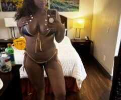 🤩 COME SEE THE NEW GIRL NEXT DOOR - Image 3
