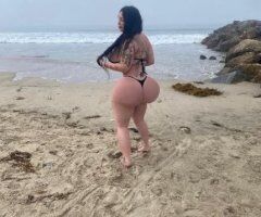 big ass n boob 19 year old😍💕🍑 - Image 2