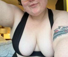 Cute, hairy BBW - incall in Durham - Image 7
