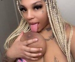CONDOMS ARE BORING !!! everything goes fuck fest PARTY FRINDLY ❄🥶❄🥶🧊🧊🇲🇽🇲🇽big time squirter💦 !! come play dirty with me papi EVERYTHING GOES - Image 4
