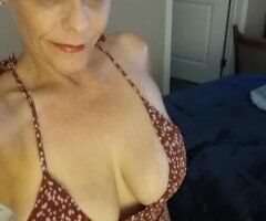 Sexy Cat in Bakersfield - Image 5