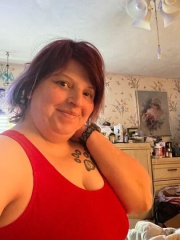 Do you need someone to spice your day and Make you feel much better after a long day and been stressed at work, I'm available for only serious ones and I believe you will be serious, let get down - 1