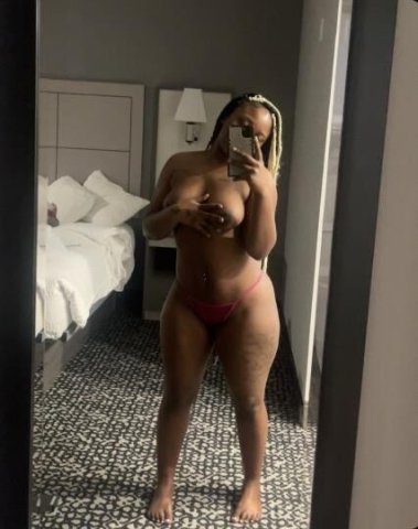 Big Booty Steph 🍑💦 - 1