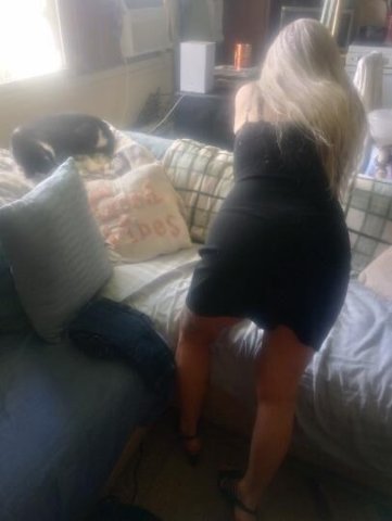 it's getting colder, but it's always hot at my place 🔥🔥 Incall only - 1