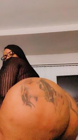 50 inch 🍑 Tiny waist ⌛ Exotic🔥 Curvy Bombshell💣 Available now ⏰ OUTCALLS ONLY 🚘🚘 - 1