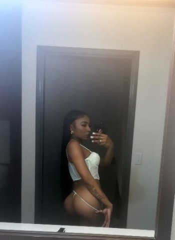 So addicting 🙈 Lets Hangout! 👩‍❤️‍💋‍👨🌟 - 1