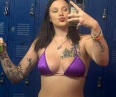 Ms.Hooker looking for fun 💙🫦 - Image 2