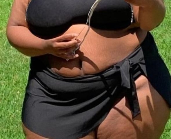 Sexy Azz brooke😋 Thick thighs 🫦Creamy pussy😝 - 1