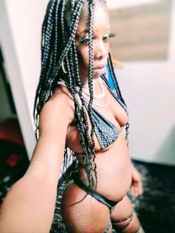 Diamond INCALL N OUTCALL AVAILABLE FELLAS UPSCALE MEN ONLY SERIOUS INQUIRIES ONLY PLEASE - 1