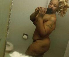 SPECIAL 🔥🔥 60$ DOUBLE HEAD 25 MIN 70$ 35 MIN COME GET FREAKY WITH A FEMALE AND MY TRANS HOMEGIRL 🔥🔥🔥 - Image 2