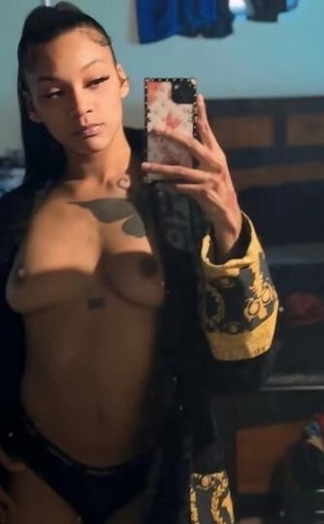 im back ☺👅 - 1