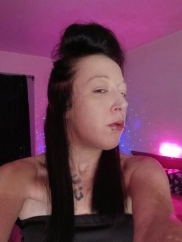 AVAILABLE NOW FOR CAR DATES AND OUTCALLS NOW IN EAST COUNTY 💋♥🤍✅SKINNY ✅SEXY 🍑BIG BOOTY BAD LIL BITCH IS AVAILABLE FOR CAR DATES AND OUTCALLS.💋♥🤍 - 1