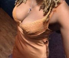 come chill with me😘 - Image 3