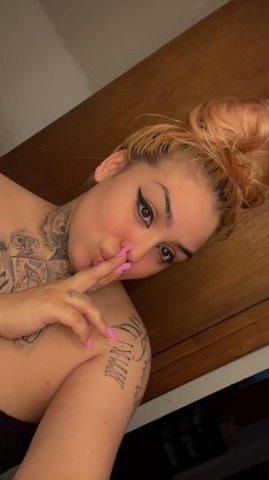 PARTY FREINDLY !i have toys we can play with ! just askk !! from outta town ! help me want to stay for good !! 😘😘 - 1