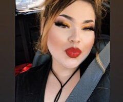 available baby 💋 - Image 4