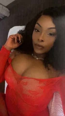 Carmel thick Denver babe - 1