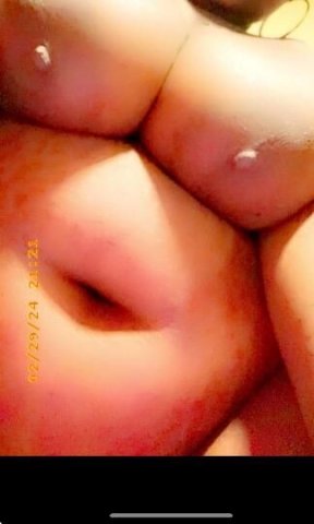 COME GET THIS JUICY WET PUSSY INCALLS ONLY - 1