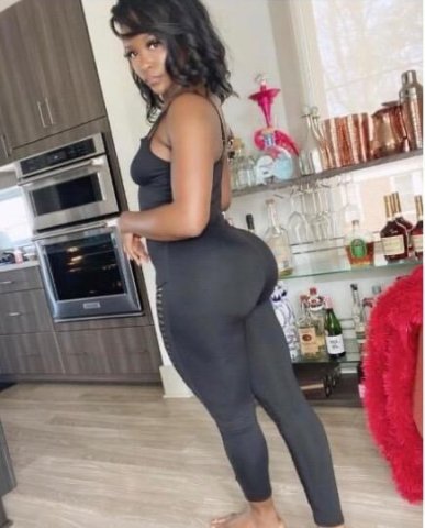 💦💦💦Very Exclusive creamy 🍨 waterfall Nuru massage available - 1