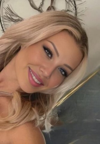 sun kissed Casey time for a little pleasure - 1